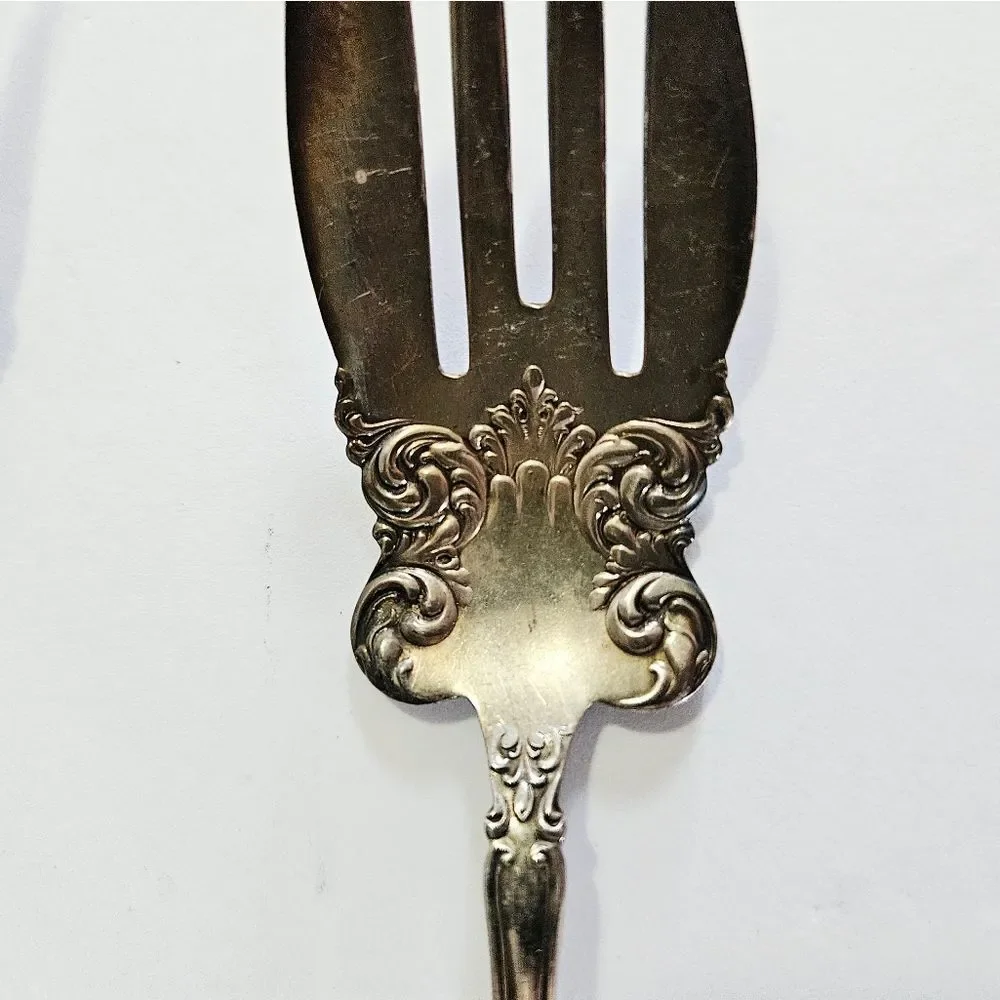 WM Rogers & Co. Oxford Pattern AA Silver Plated Serving Meat Fish Forks & Ladle